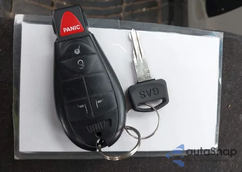 2011 Dodge Grand Caravan Crew из США, поврежденный, VIN 2D4RN5DG2BR662283